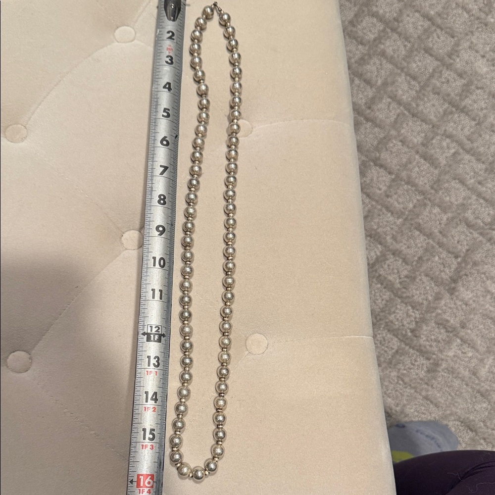 Elegant Sterling Silver Pearl Necklace - Picture 3 of 4
